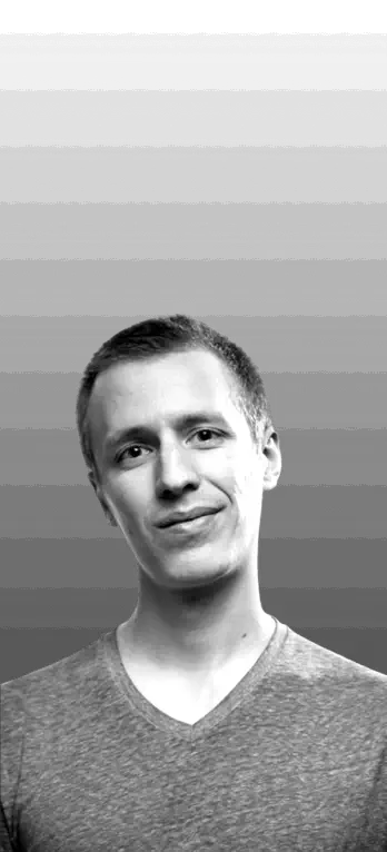 Portrait photo of Adam Keyes